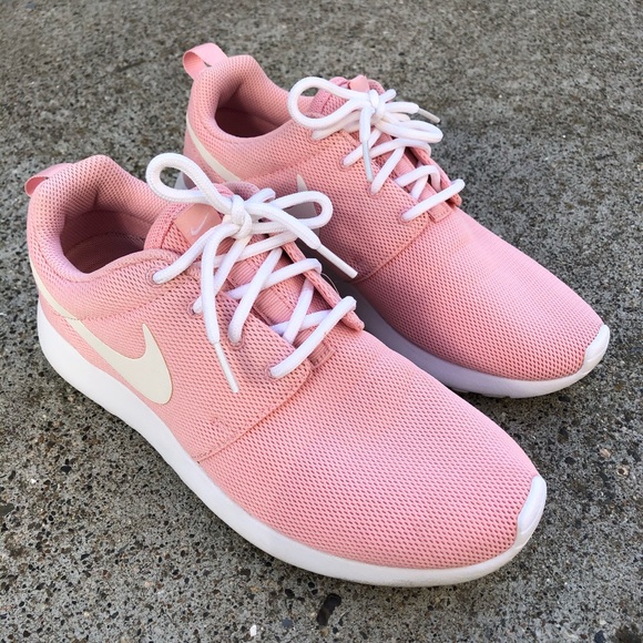 nike roshe one size 7